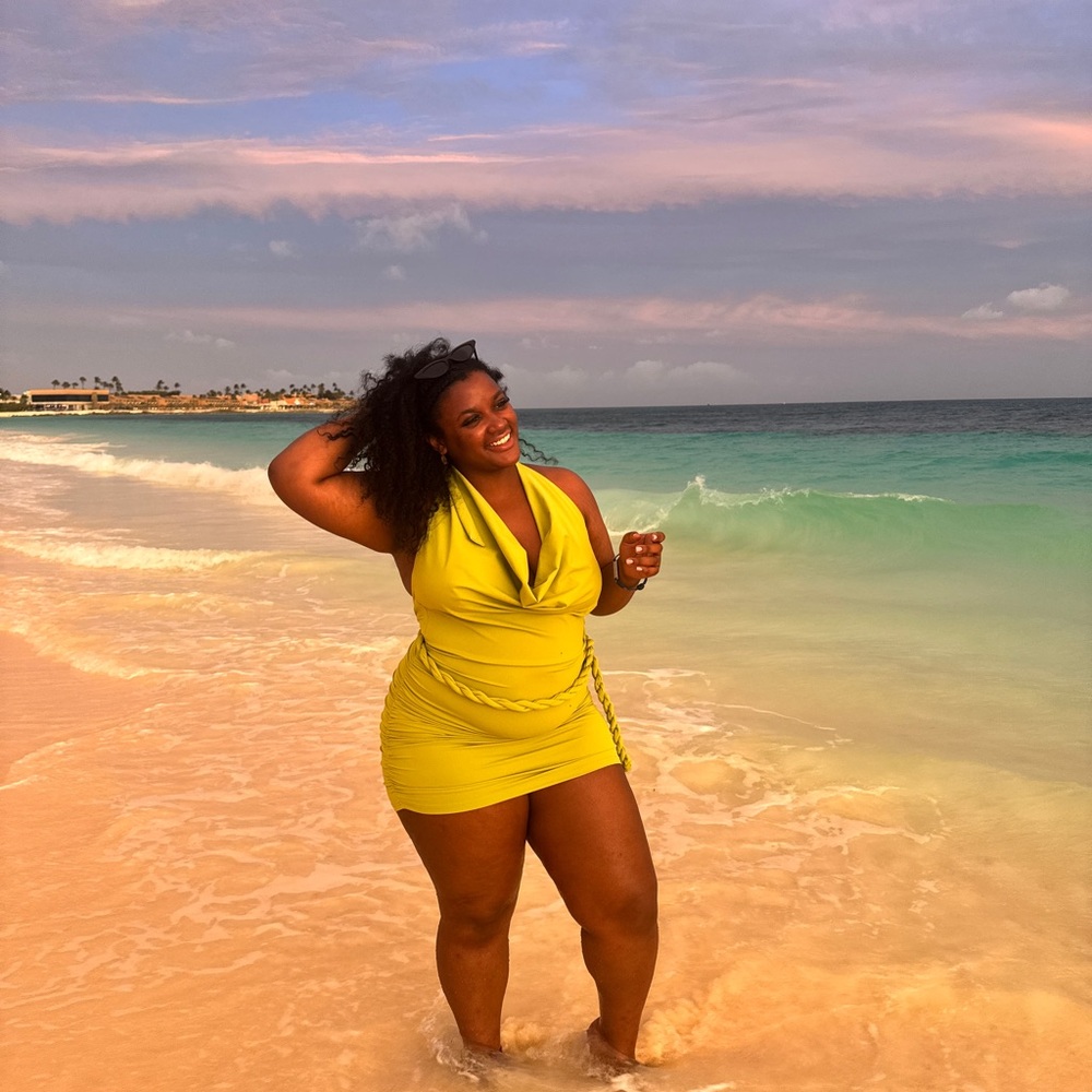 Misguided Vibrant Belted Green Dress